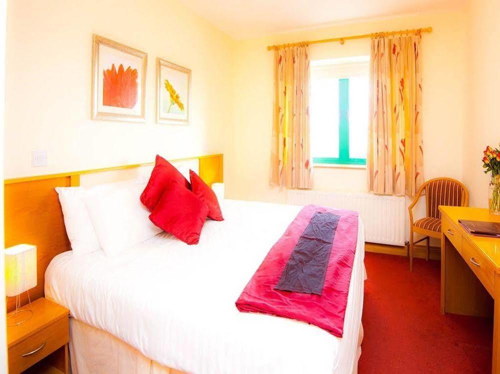 The Arches Hotel Claregalway Exterior photo