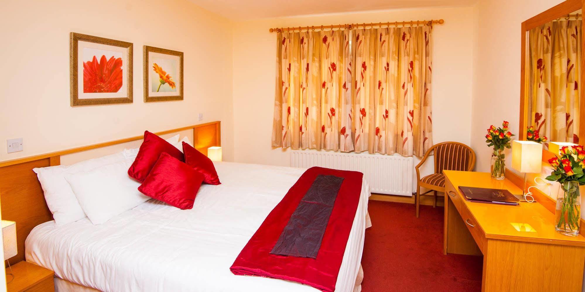 The Arches Hotel Claregalway Exterior photo